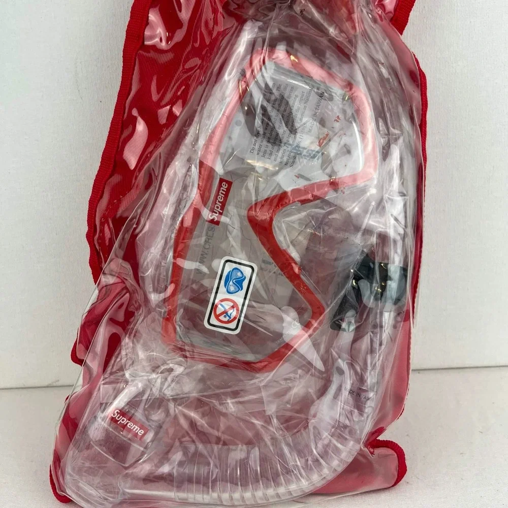 Brand New Supreme Cressi Snorkel Set Red Mask Goggles Carry Bag SS19 OS